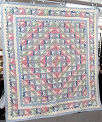 VTG QUEEN SIZE COTTON HANDMADE AND MACHINE CRAFTED MULTICOLORED PATCHWORK QUILT